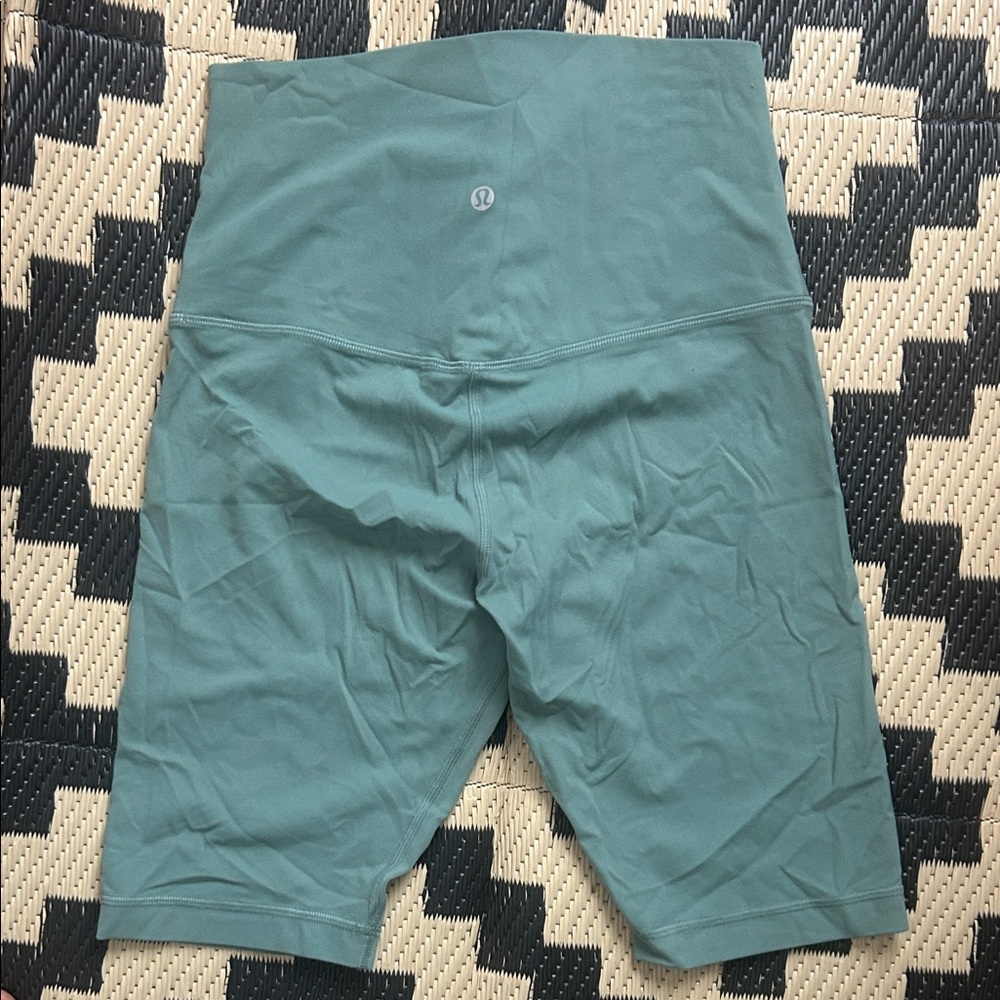 Lululemon Sage/Teal High-Waisted Athleisure Shorts - Picture 3 of 4